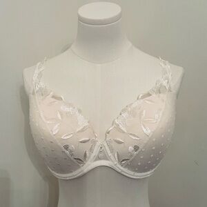 Marie Jo Elegant White Lace Bra. Size 36F
